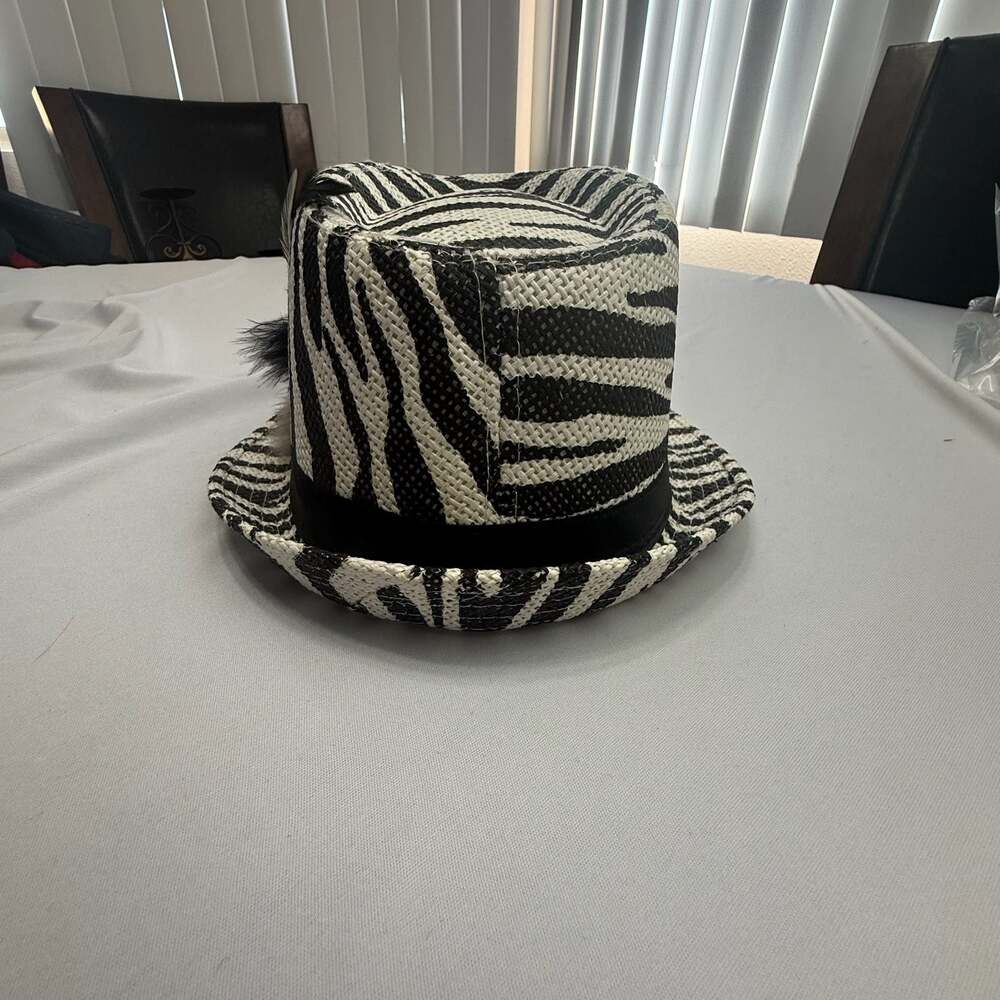 Zebra Print Paper Straw Fedora Hat with Feather Detail - Picture 4 of 7